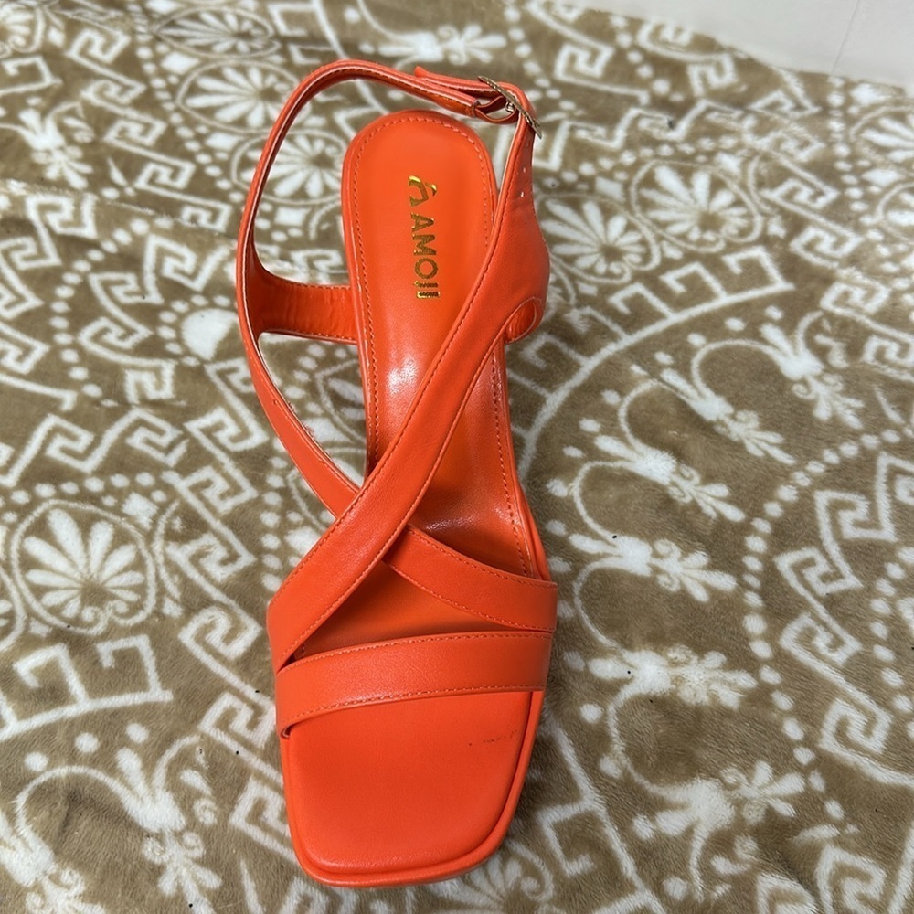Amoji Women 4 Inch Block Heels Platform Cross Strap Chunky Heeled Sandals - Picture 6 of 7